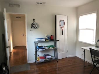 Large room in house near Cal Ave 3