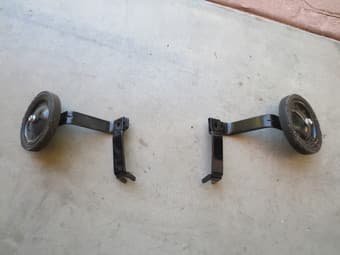 16" Novara kids bike with training wheels, like new 3