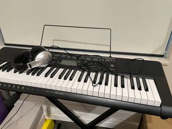 Casio CTK-3500 61-Key Keyboard with Stand, Headphones & Power Supply 1