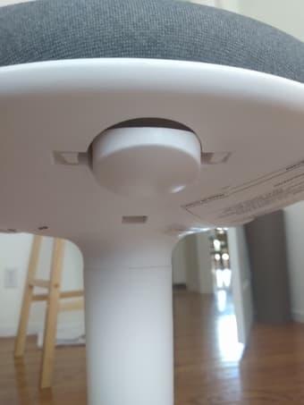 Cushioned stool - adjustable height, rotating base 2