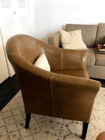 Faux Leather Chair Set (2 Chairs) 2