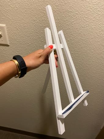 brand new painting canvas (2 sizes) and small easels 3