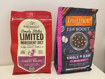 Dog food (Stella & Chewy's, Instinct) 1