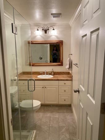 [Female Only] Room with Shared Bath in Beautiful RWC House - 8/15 3