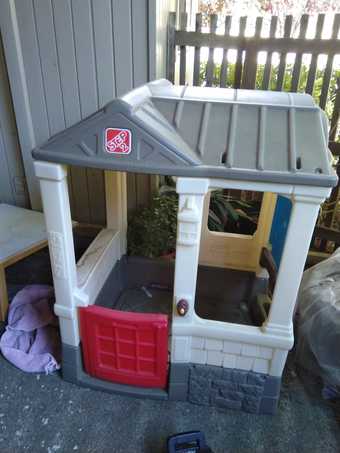 Step 2 playhouse (cottage house) 3