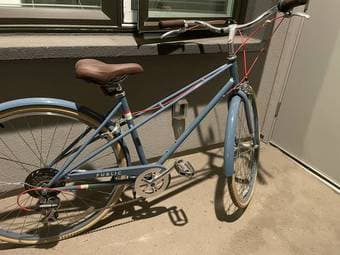 Unused Women's PUBLIC M7 Bike Medium 1