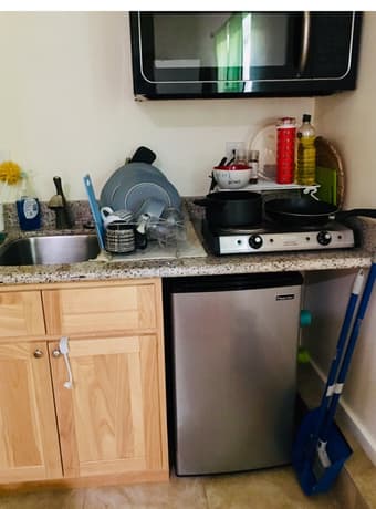 Cozy furnished studio near Stanford, Facebook, downtown PA from Sept 2