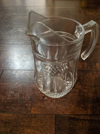 Beautiful crystal pitcher 1