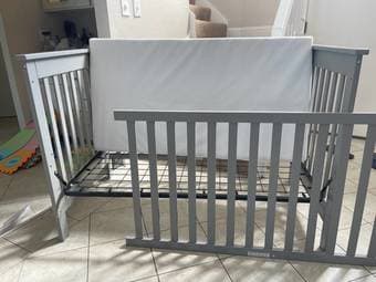 Brand new!! Baby crib + mattress 1