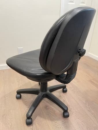 leather office chair 1