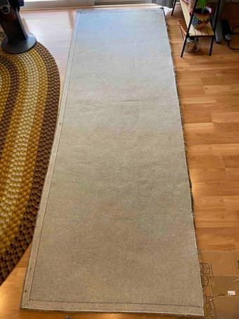 Gray and yellow argyle patterned rug 3