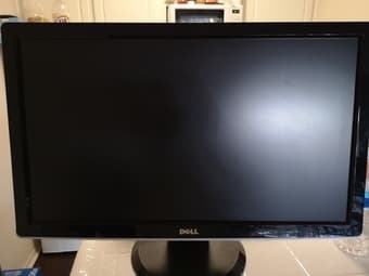 Dell Monitor 24" ST2410. Full HD Wide Screen 1