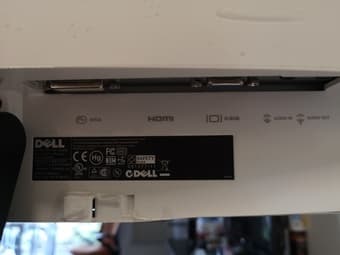 Dell Monitor 24" ST2410. Full HD Wide Screen 2