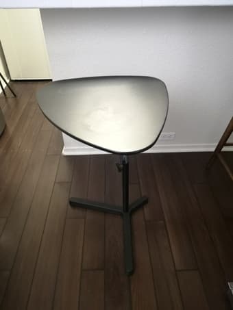 adjustable height single stand table 1