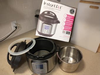 Instant Pot Duo 6qt half price 2