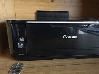 Wireless printer Cannon Pixma MG5220 with spare ink cartridges 1