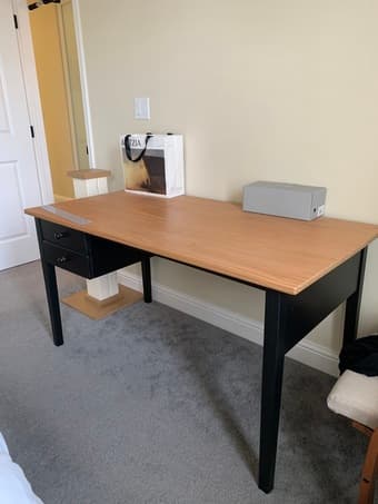 FREE desk 1