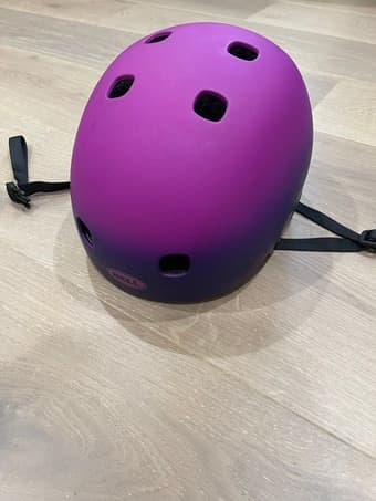 New Condition Bell Bike/Skateboard Helmet Purple 1