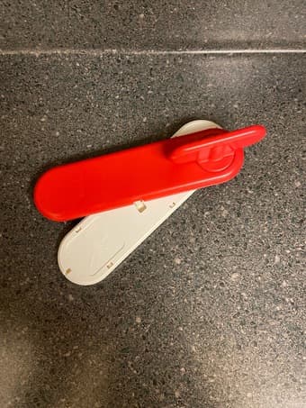 BRAND NEW glass oven dish, kitchen utensils, corkscrew, can opener 3