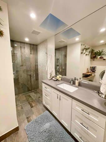 DEC thru MAY - 2bd/2ba Clean, Remodeled, Furnished Home [Redwood City] 2