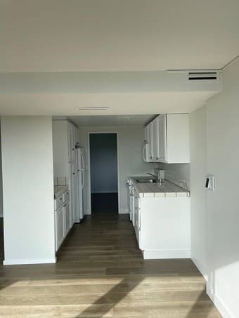 Master bedroom and bathroom in 3B/2b 5 min walk from Stanford 3