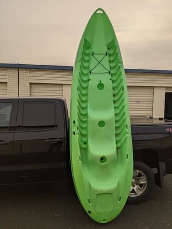 Durable green 10 ft, 3-person, Ocean Kayak, with 2 Double-Sided Oars i 1