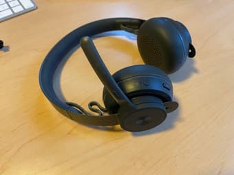 Headphones Logitech Zone Wireless 1