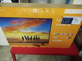 Vizio 40" TV 2