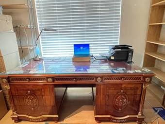 Beautiful wood desk 2