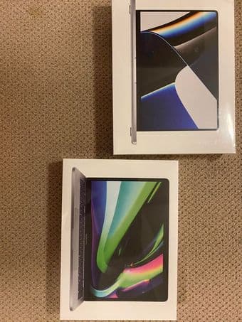 Macbook Pro (2021) - (14-inch, 16GB RAM, 512GB SSD, Silver) 1