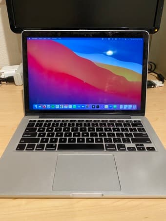 MacBook Pro (Retina, 13 inch, mid 2014) fully functioning 2