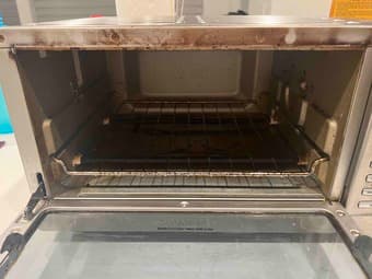 Cuisinart ® Deluxe Convection Toaster Oven Broiler 2
