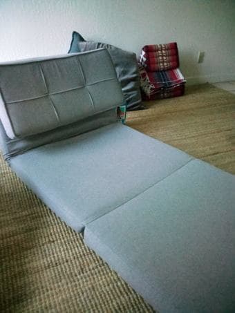 Gaming chair/fold-out mattress 1