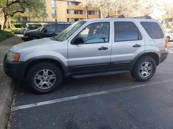 2004 Ford Escape XLT 1