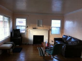 $880 private furnished room in single house Menlo Park rent now. 2