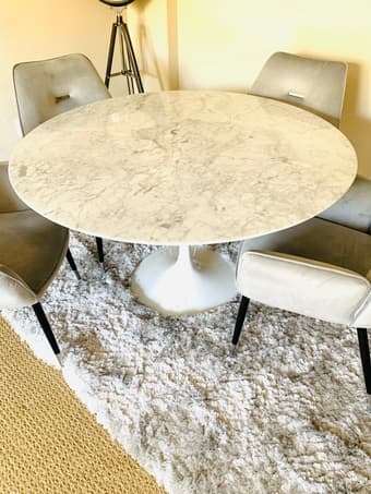 Modern sleek Carrara marble dining table + 4 chairs 3