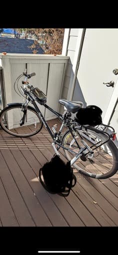 Schwinn Hybrid Men bike in warranty 3