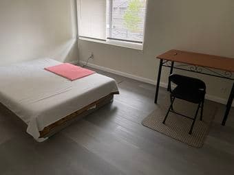 Full size bed mattress and box for sale 1