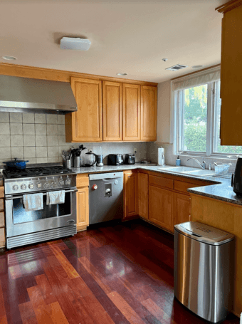4 BR / 2.5 BA Houses Available in Menlo Park | Only $5,500/month! 1
