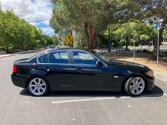 2006 BMW 330i 1