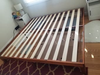 King size platform bed--LIKE NEW 1