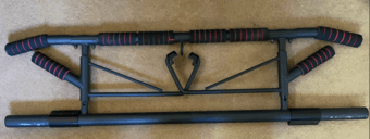 Doorway Pullup Bar 1