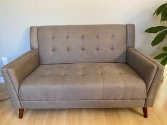 Loveseat 1