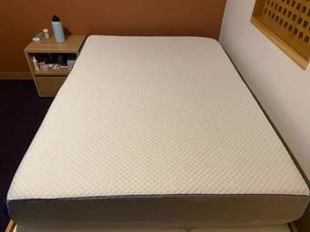 Full size memory foam mattress from Nectar (Like New) 1