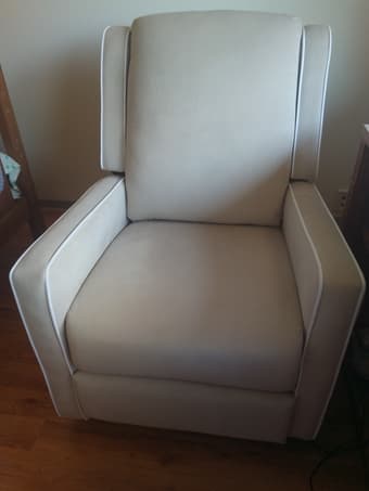 Recliner/nursing chair 1