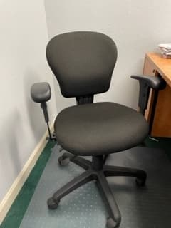 Desk and 2 desk chairs 3