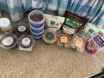 granola bars, cereals, nuts, etc (healthy/ organic) 2
