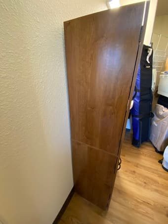 Cabinet 3
