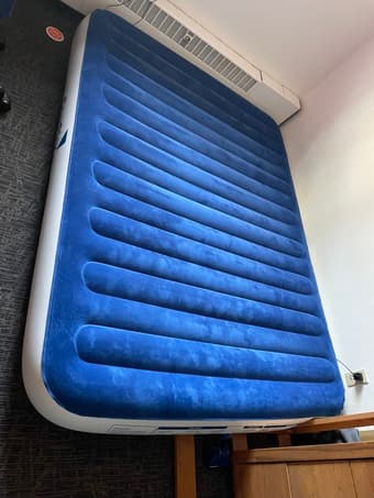 Queen-sized air mattress 1