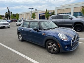 2016 Mini Cooper 4-door Hardtop 2